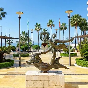 Olas House Marbella
